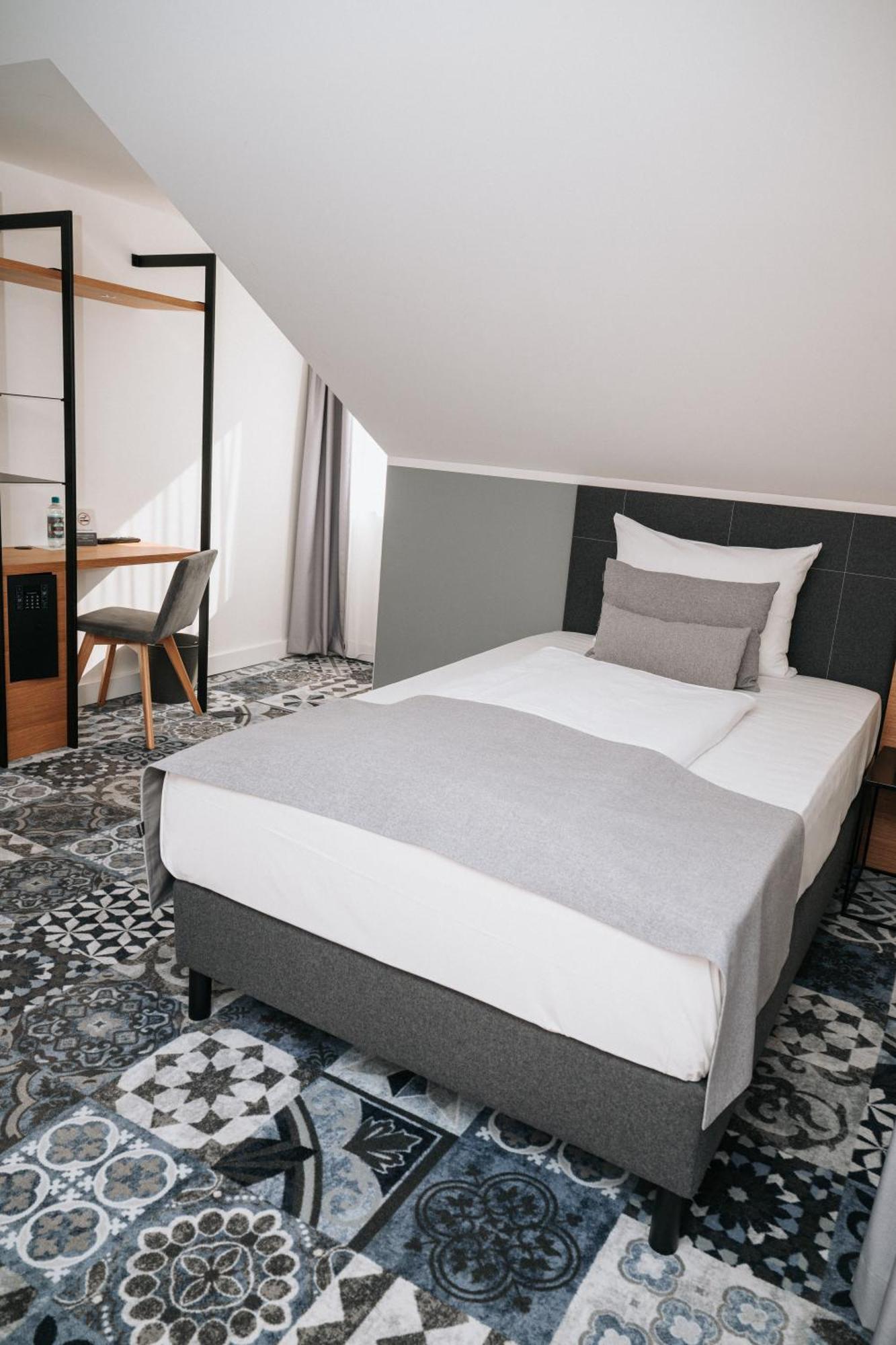 Superior Single Room